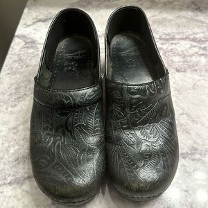 Dansko Embossed Black Mules